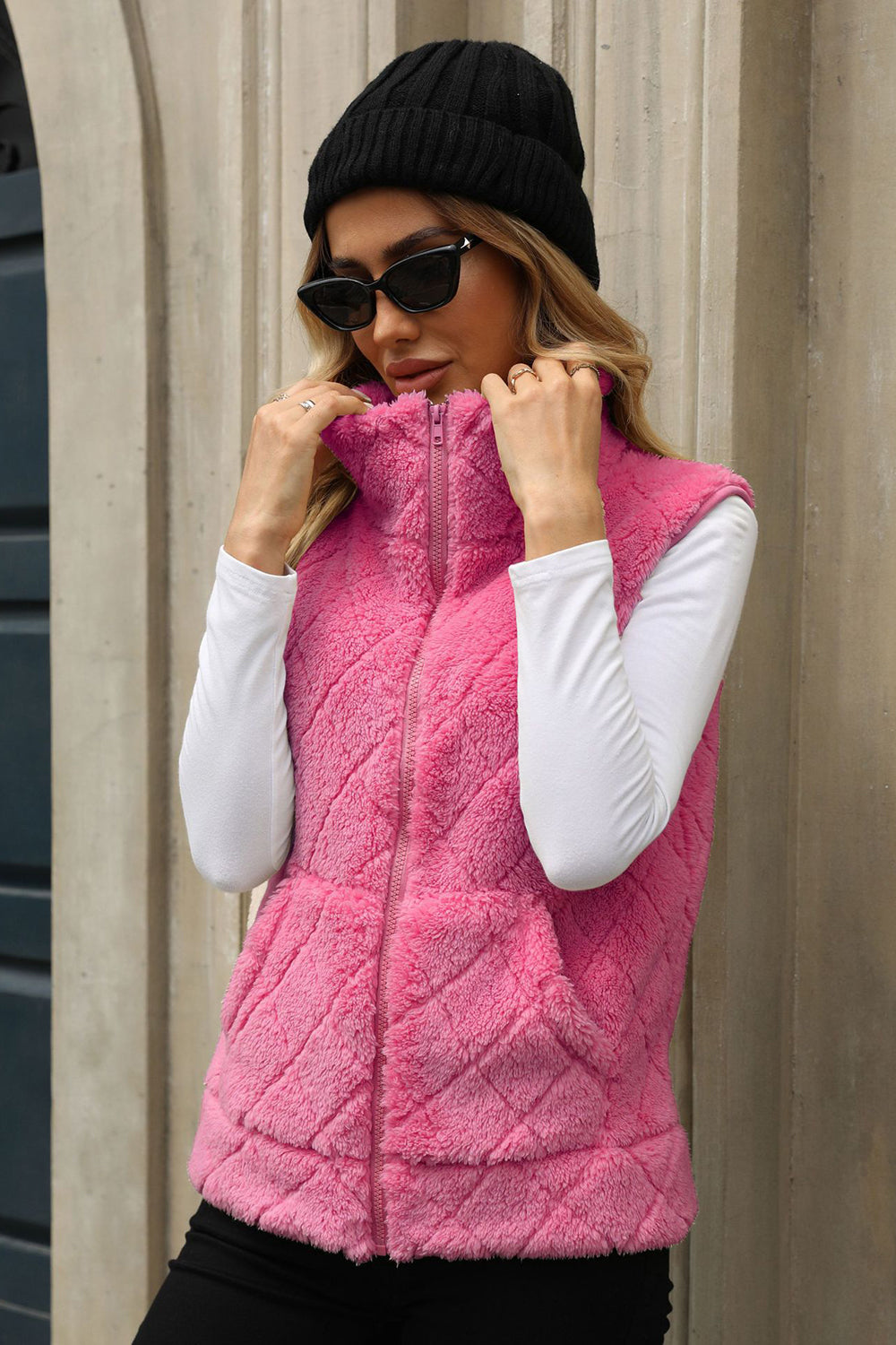 Fuzzy Plaid Texture Zip Up Vest Coat - felvior