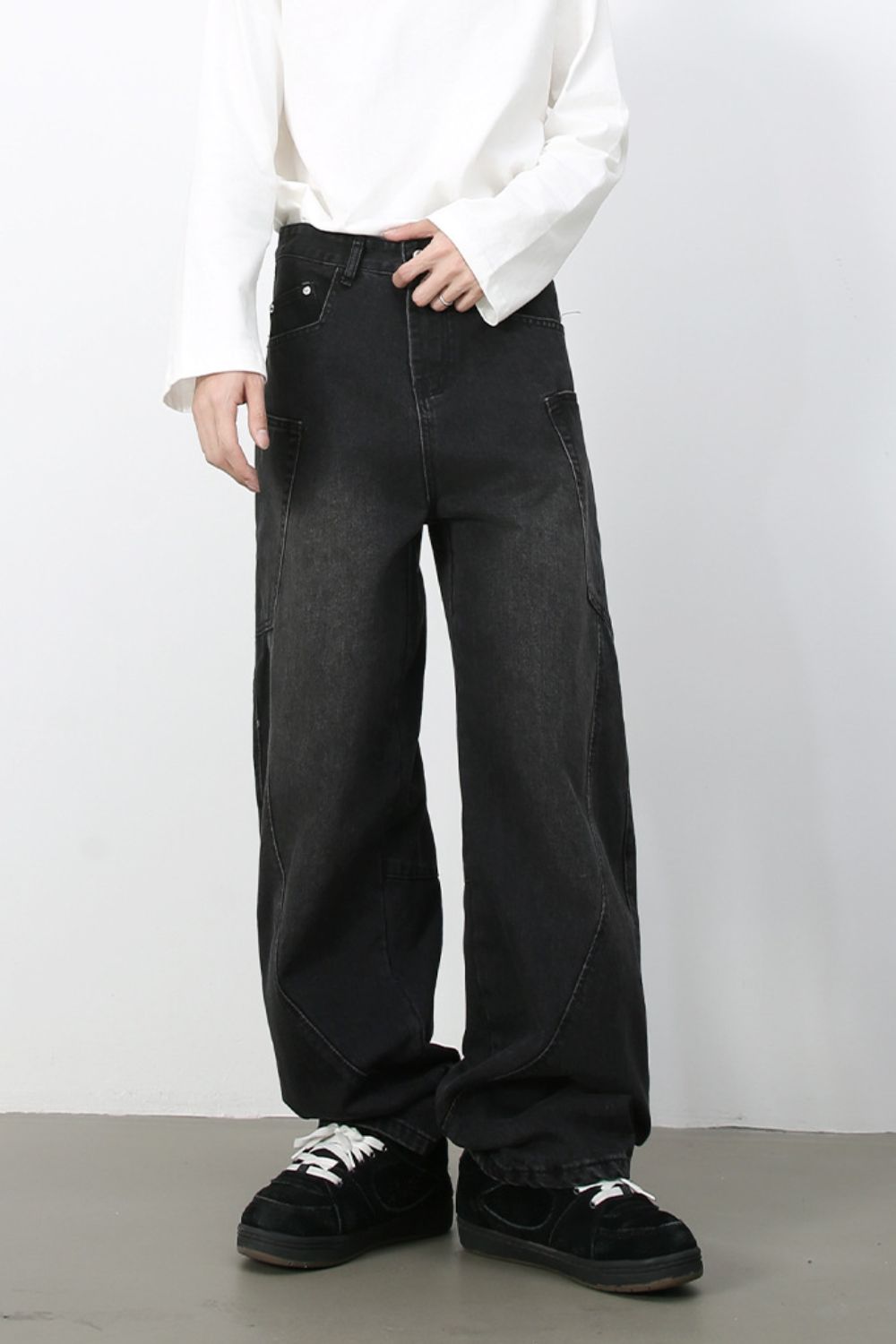Men's Wide Leg Jeans with Pockets