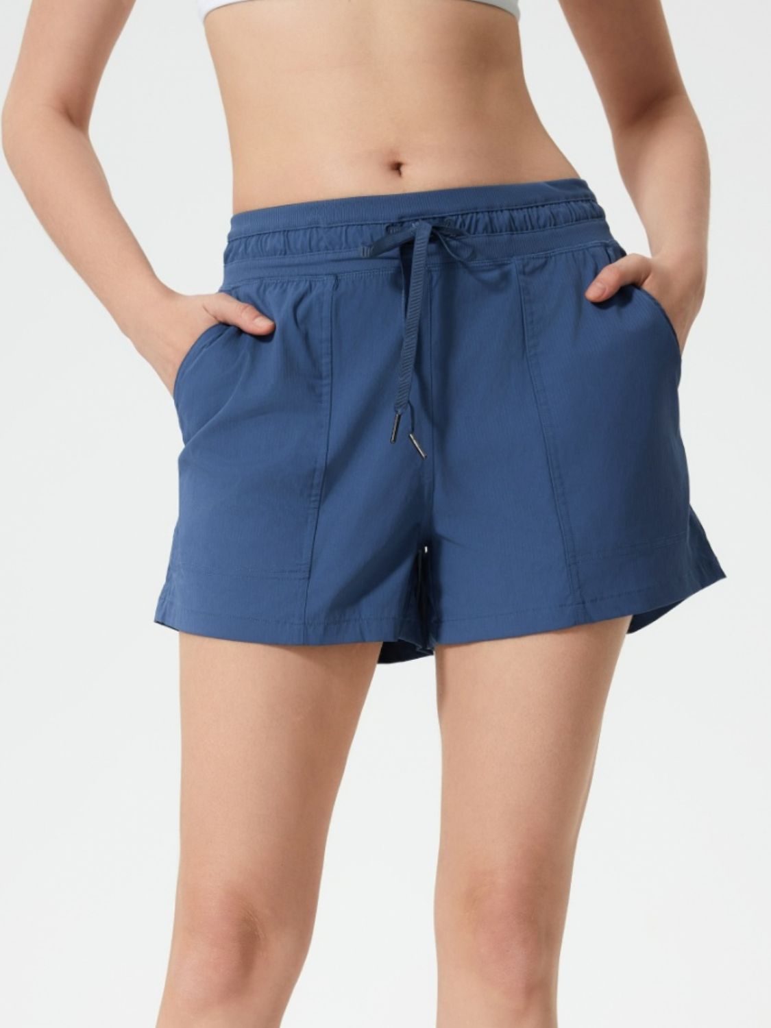 Millennia Drawstring Active Shorts with Pockets Hauptbild