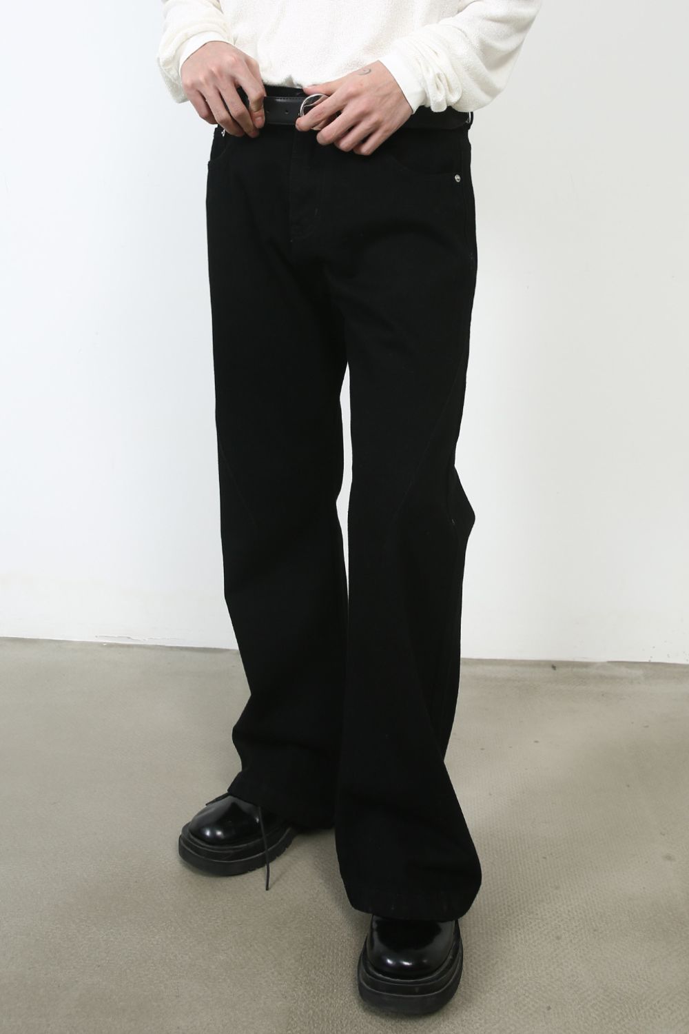 Men's Mid Rise Bootcut Jeans