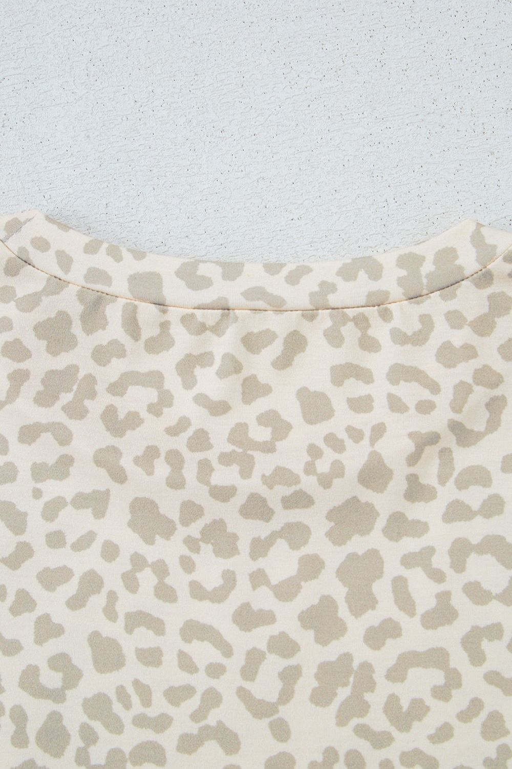 MAMA Letter Graphic Leopard Round Neck T-Shirt