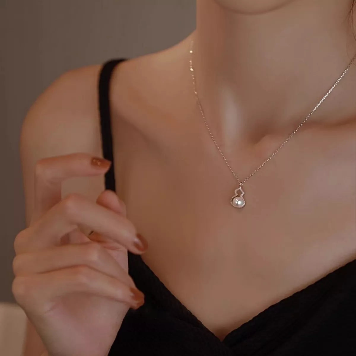 925 Sterling Silver Gourd Pearl Necklace Secondary image