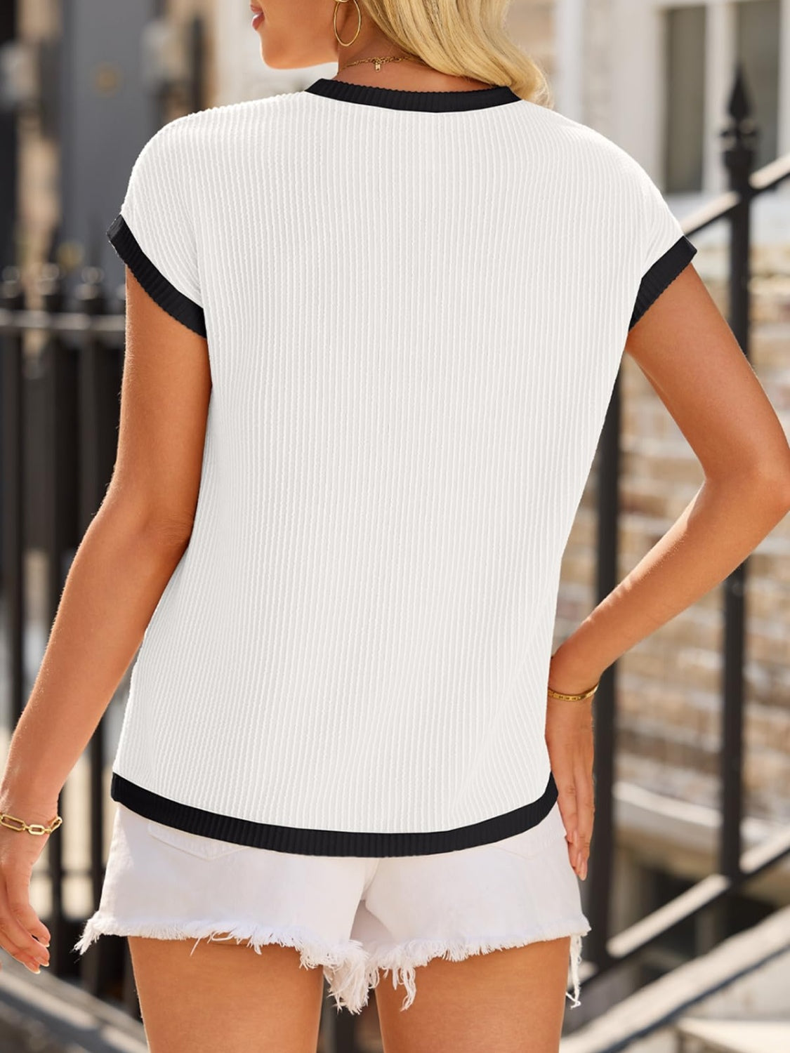 Contrast Trim Round Neck Short Sleeve T-Shirt - felvior