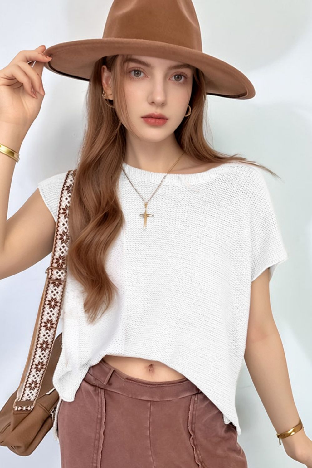Side Slit Round Neck Knit Top Hauptbild