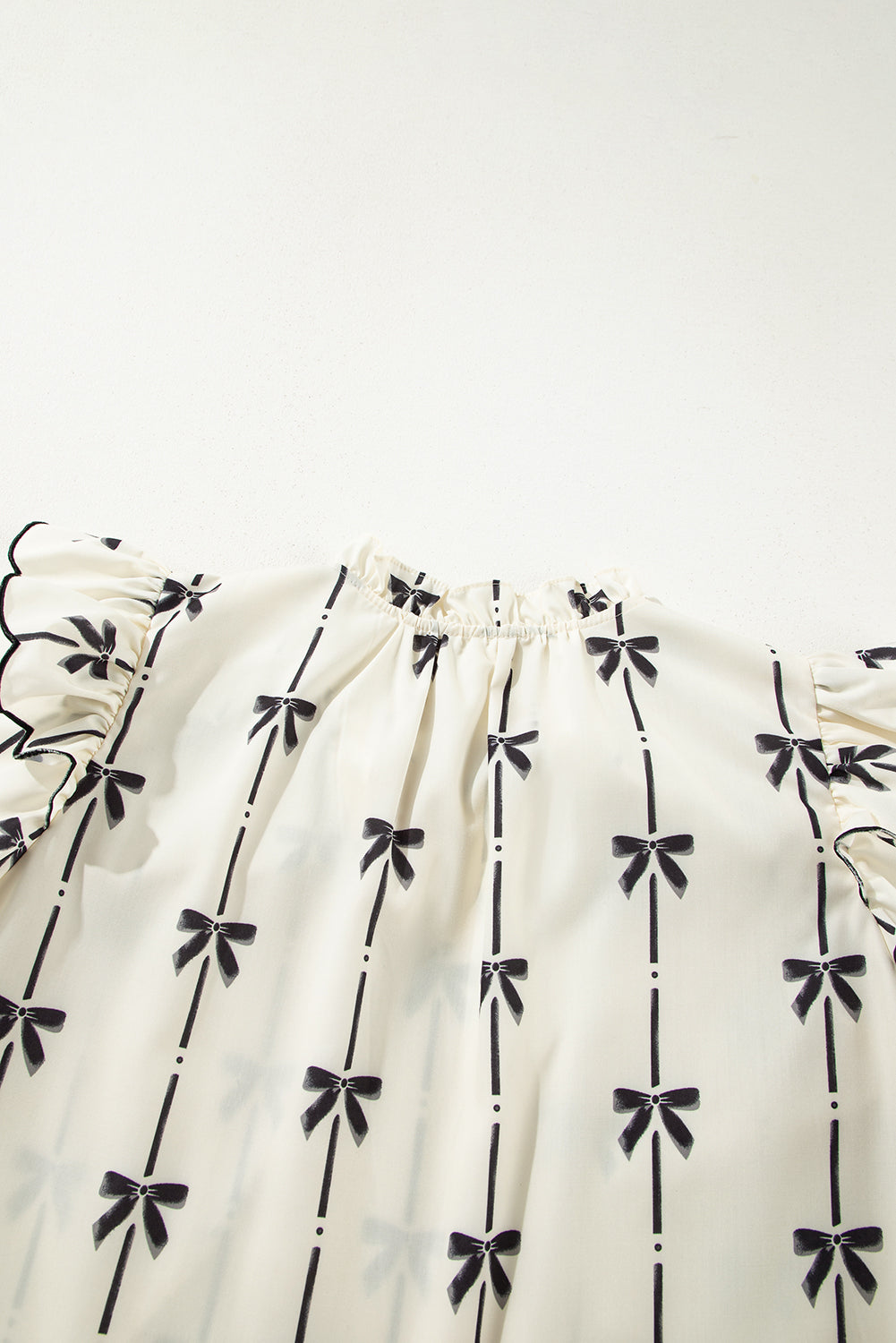 Bow Print Tie Neck Short Sleeve Blouse - felvior