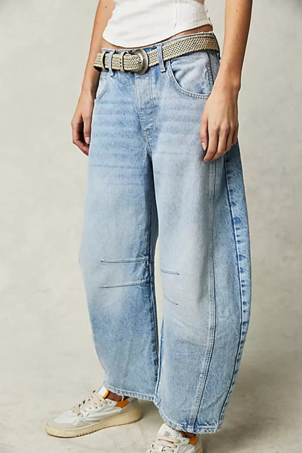 Wide Leg Jeans with Pockets - felvior