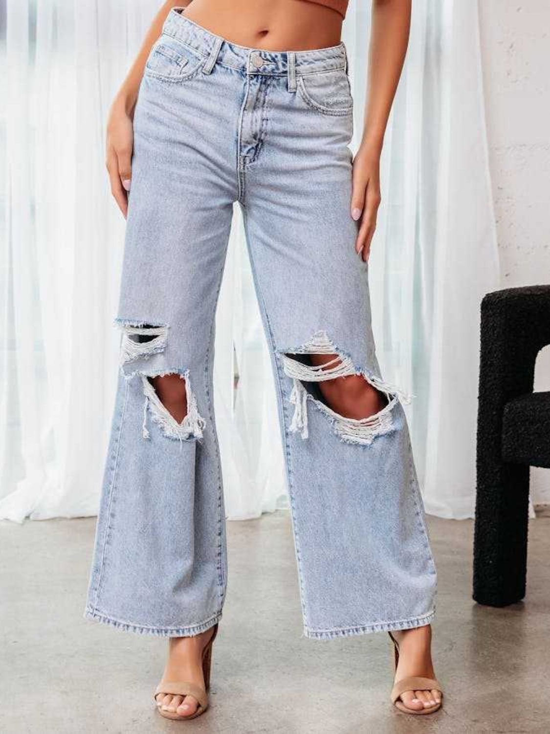 Distressed Wide Leg Jeans with Pockets - felvior