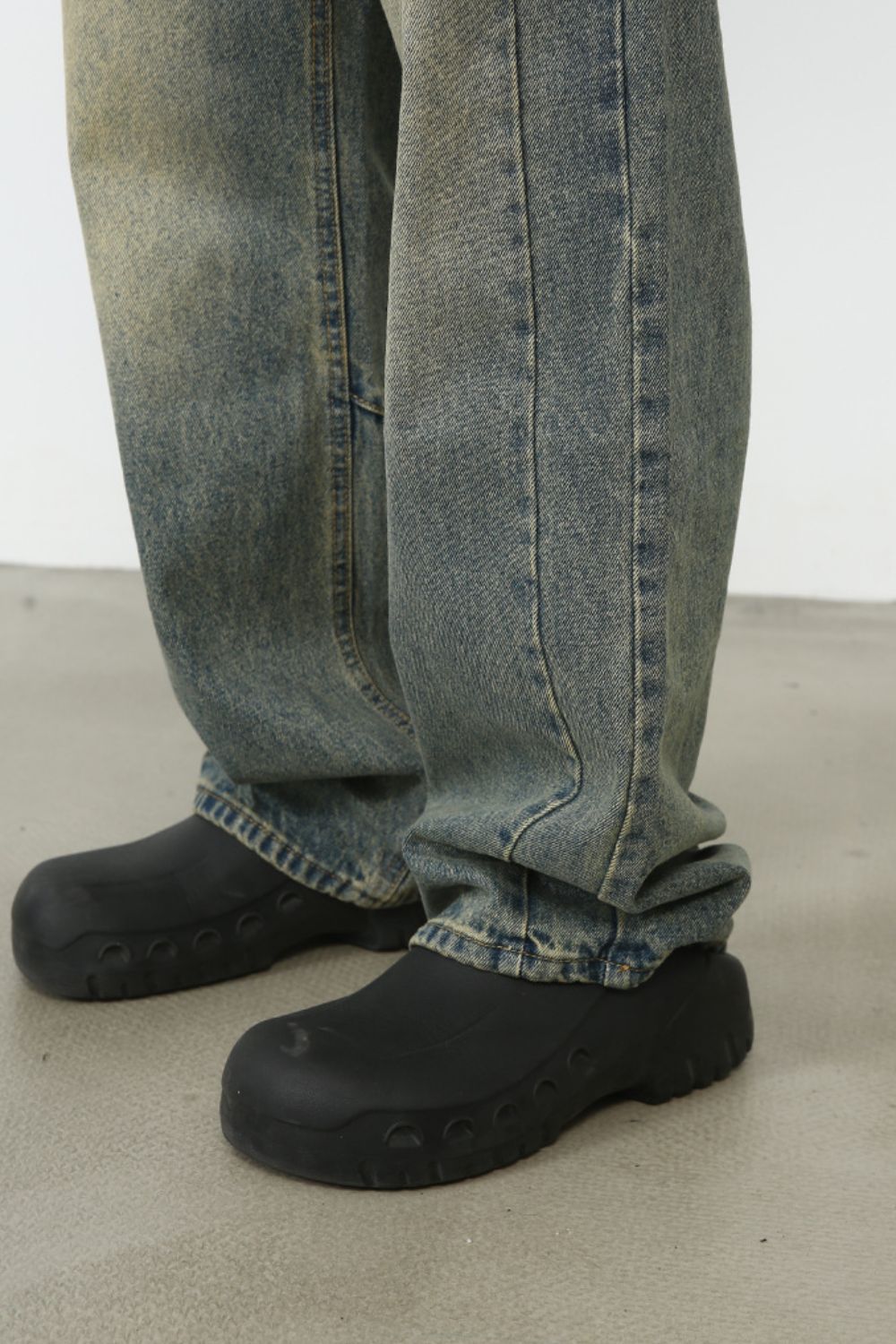 Men's Wide Leg Jeans