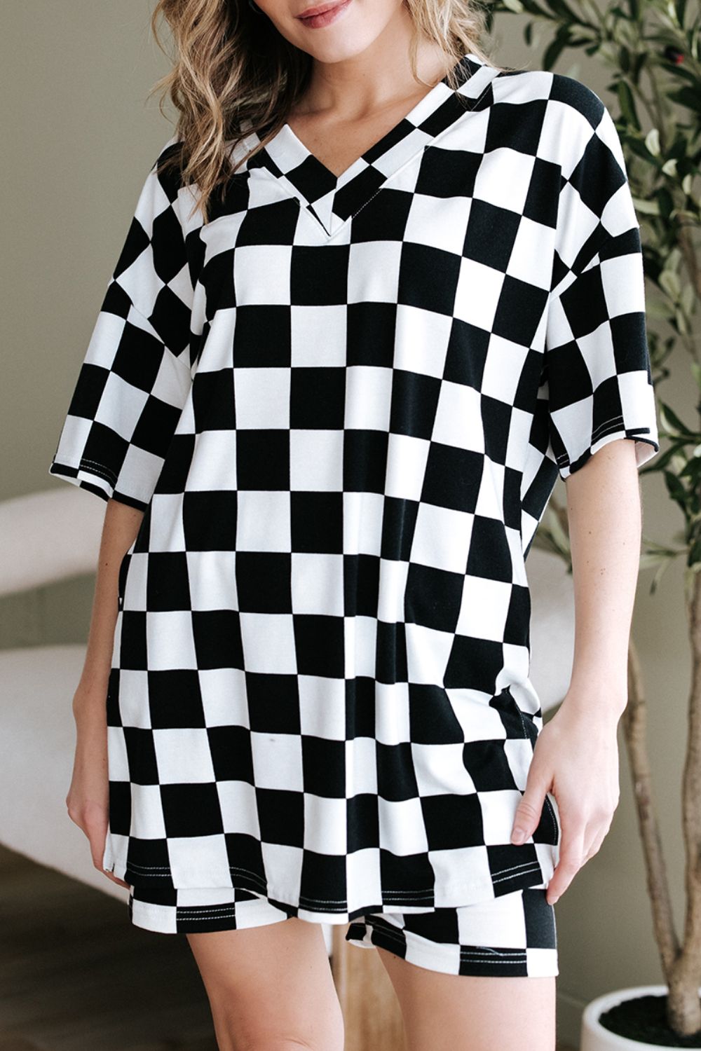 Checkerboard V Neck Loose Tee and Shorts Set - felvior